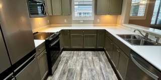 2 bedroom cottage in Mackenzie Place-55+community Gallery 7