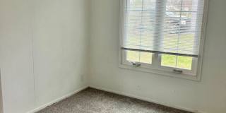 New Listing! 3 bedroom House! Gallery 39