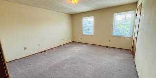 2 Bedroom, 1.5 Townhouse Gallery 16