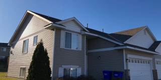 Charming 2BR/2BA Townhome in Prime Location Gallery 1