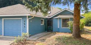 Charming 3-Bedroom Home with Garage & Lawn Care Included Gallery 1