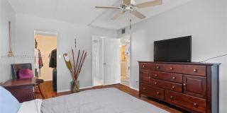 3083 N Oakland Forest Dr Gallery 66