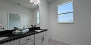 4402 Longwood Lake Square Gallery 25