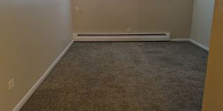 95 N Clarkson St Carolyn Arms Apartments Gallery 11