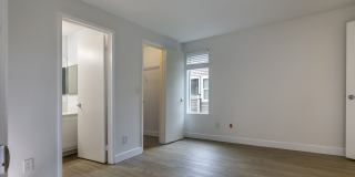 The Docks at Redmond Lakeview Gallery 35