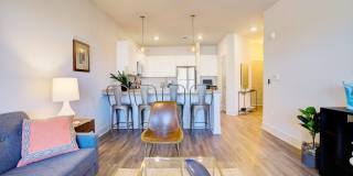 Midtown Row Gallery 12
