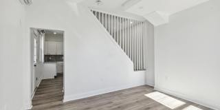 502 S HAVEN Street Gallery 2