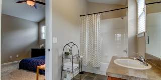 2123 W SPRUCE STREET Gallery 28