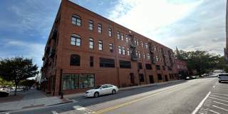 Beautifully Furnished 1/1 Apartment in Downtown Broad St.- $2,350 Gallery 1