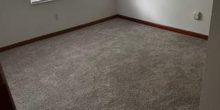 1604 S Pinestone Gallery 12
