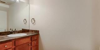 Amazing 4BR, 2BTH in Denver! Gallery 17