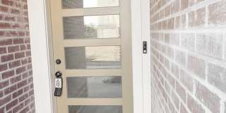 FOR LEASE IN LAFAYETTE: 3 BEDROOM, 2.5 BATHROOM! Gallery 3