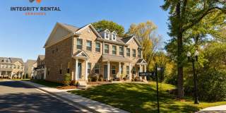 3 Bedroom Townhome Main Street Pineville - AUGUST MOVE IN SPECIAL Gallery 1
