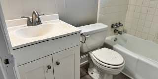 Cozy Duplex Unit Available NOW! Gallery 10
