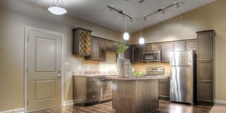 Lincoln Summit Falls Apartments & Townhomes Gallery 10
