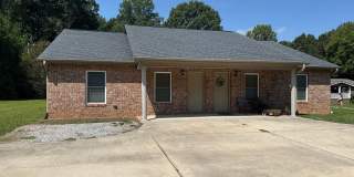 Duplex Apartment For Rent in Denver NC Gallery 1