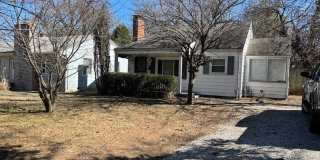 Bungalow Near MSU Gallery 1