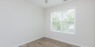 Arboretum West Gallery 84