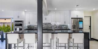 517 S Riverside Dr Gallery 7