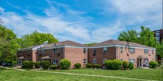 Livingston Gardens Gallery 3