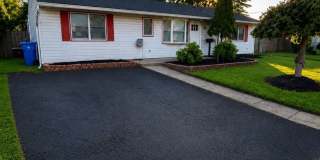 Large 4 bed 2 bath updated home in Levittown Pa Gallery 1