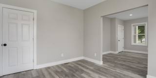5124 West Chicago - 2 Gallery 6