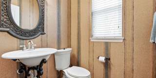 3 bed / 3 bath Home in Greenwood Village! Gallery 17