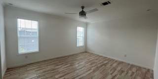 282 Giraffe Drive Gallery 16
