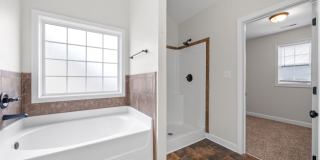 Pet Friendly Four Bedroom! Gallery 26