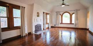 Charming 3 Bedroom in Historical Tower District Gallery 7