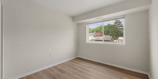 Fairwinds. Renovated and Updated. Spacious 2 bed 2 bath ground level condo in Annapolis! Gallery 17