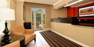 Jacksonville - Southside - St. Johns Towne Ctr. Gallery 41