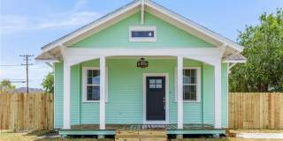 228 E Avenue G Gallery 1
