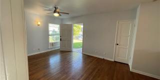 4447 E 14th Street Gallery 7