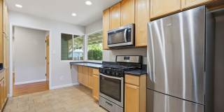 Beautiful Spacious 3-bedroom 1.5-Bath Home in Concord! Beautiful Spacious 3-bedroom 1.5-Bath Home in Concord! Gallery 1