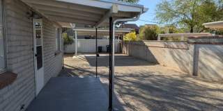 Triplex - 2 Bedroom and 1 Bath Unit Gallery 4