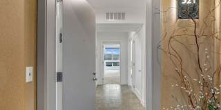1760 N Northlake Wy Gallery 7