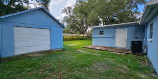 Charming 3-Bedroom, 2-Bath Home with Bonus Room and Detached Garage in Lakeland!! Gallery 5