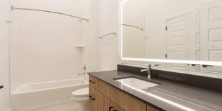 Lyle Apartments Gallery 68