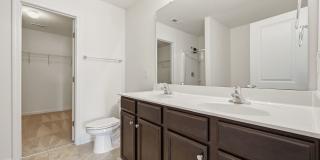 3 Bed 2.5 Bath With Fenced in Yard! Gallery 10