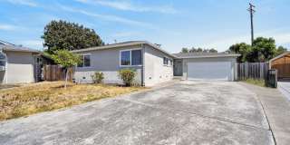 2045 Larsen Court Gallery 1