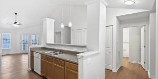 Luxurious Lakeside Living: Spacious 2-Bedroom Retreat starting at $1,339 - $1,424 Luxurious Lakeside Living: Spacious 2-Bedroom Retreat starting at $1,339 - $1,424 Gallery 4