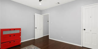 667 Marine St Gallery 15