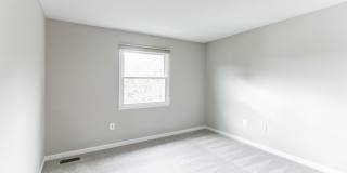 5335 LAKE COVE Court Gallery 20