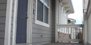 Beautiful 3 BR/3 1/2 BA Townhouse in Stonegate!! Gallery 3