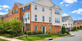 43010 PARIS GAP Square Gallery 1