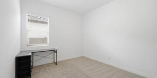 4323 N 92 Drive Gallery 15