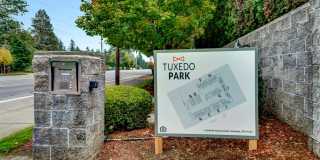 Tuxedo Park Gallery 39