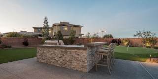 Luxury Home located in The Ridges of Summerlin Gallery 37