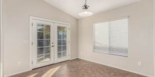 4 bedroom home in Surprise!! Gallery 11